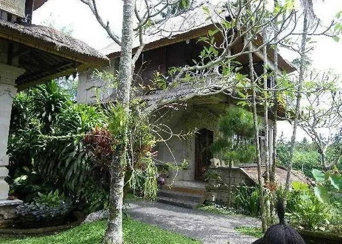 Alam Indah リゾート 4*